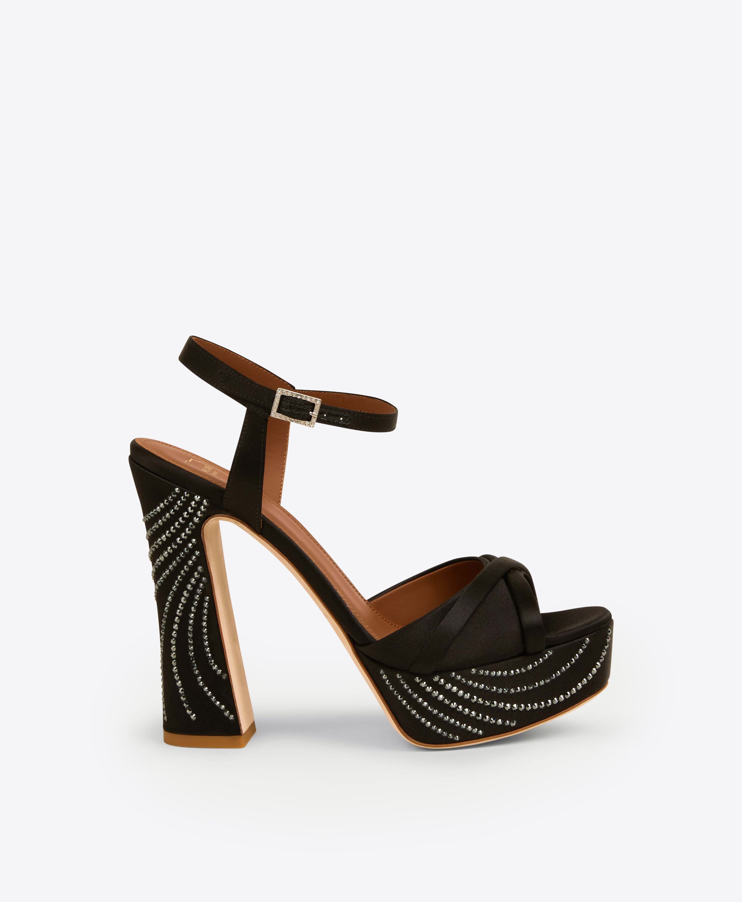 Black best sale color sandals